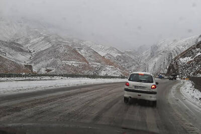 بارش برف در محورهای کوهستانی زنجان