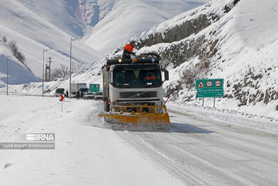 بیش از هزار کیلومتر برفروبی و یخ زدایی در محورهای کردستان انجام شد