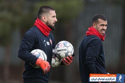 جمع خارجی ها در پرسپولیس جمع شد - پارس فوتبال