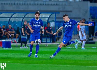 الهلال با جشنواره گل صدرنشین شد