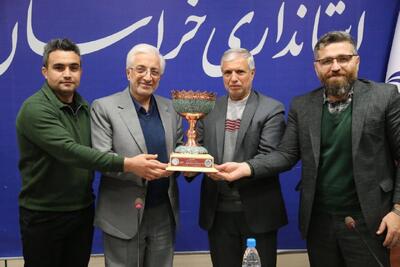 جودوکاران خراسان شمالی جام قهرمانی خود را به استاندار اهدا کردند