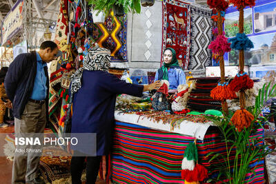 ایجاد بازارهای هنر، سوغات و صنایع دستی به جهت حمایت از بانوان سرپرست خانوار