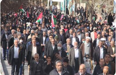 راهپیمایی کرمانی‌ها در حمایت از پیروزی مردم فلسطین در جمعه نصر