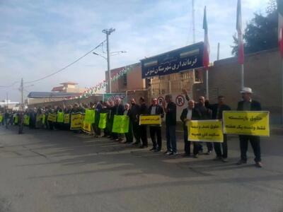 تجمع بازنشستگان کارگری در برخی شهرها: کمتر از یک سوم خط فقر درآمد داریم