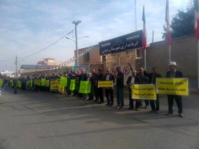 تجمع بازنشستگان کارگری در برخی شهرها/ کمتر از یک‌سوم خط فقر درآمد داریم