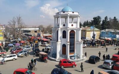 مقام افغانستانی از رهبر طالبان خواست ممنوعیت تحصیل زنان را لغو کند