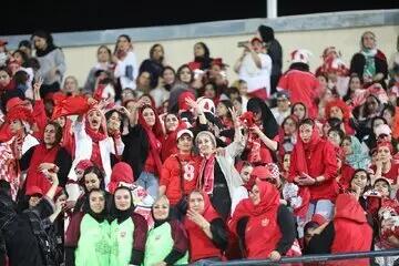 ورود بانوان ممنوع! / ذوب‌آهن- پرسپولیس؛ بدون حضور زنان