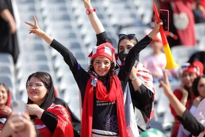 حضور بانوان در ورزشگاه دیدار پرسپولیس و ذوب آهن ممنوع شد!