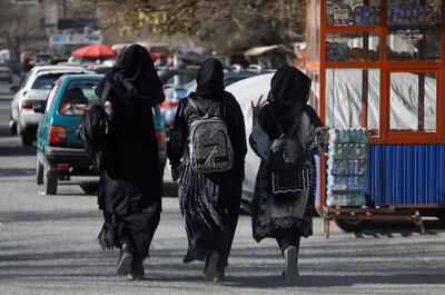 معاون وزیر خارجه طالبان خواستار بازگشایی مدارس دخترانه شد |  شفقنا