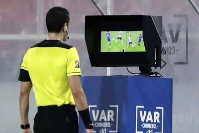 شاهکارهای فدراسیون فوتبال ادامه دارد/ VAR فقط برای استقلال و پرسپولیس