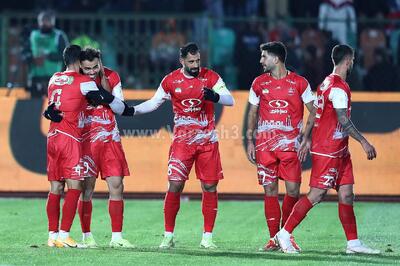 پوستر متفاوت پرسپولیس: نبرد شیر و گاندو!