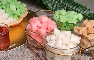 طرز تهیه قند رنگی خانگی برای پذیرایی / قند رنگی را ساده درست کنید