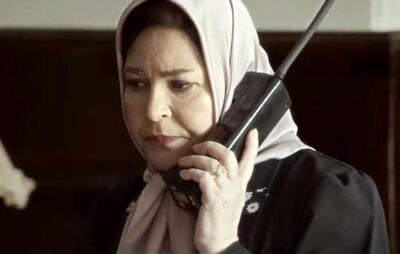 (عکس) «اکرم محمدی و فریماه فرجامی» در نمایی از فیلم مادر؛ سال 68