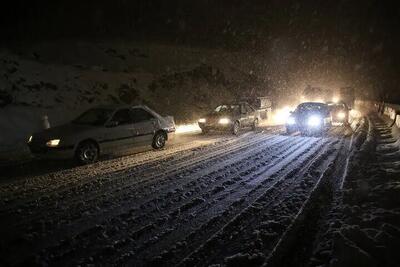 برف و کولاک؛ ارتباط سمنان و مازندران قطع شد