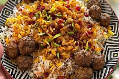 طرز تهیه زرشک پلو با کوفته قلقلی مرغ؛ یک زرشک پلو متفاوت و خوشمزه