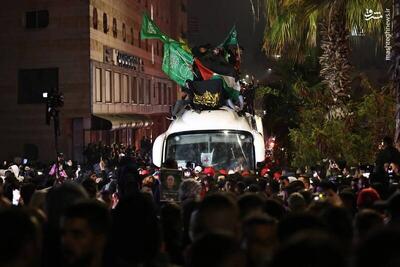 عکس/ اسیر سرشناس فلسطینی بعد از ۳۳ سال آزاد خواهد شد