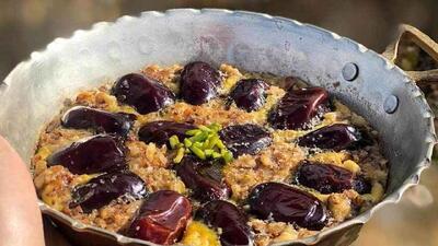 طرز تهیه خاگینه خرما با دستور پخت آسان