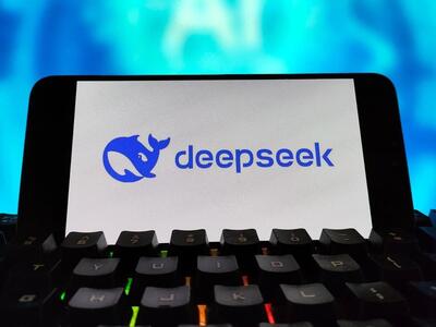 هوش مصنوعی چینی DeepSeek بازار سهام آمریکا را متزلزل کرد: سقوط یک تریلیون دلاری