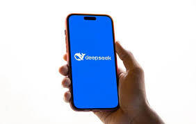 فیتیله‌ پیچ چینی/ چگونه استارتاپ کوچک هوش مصنوعی deepseek، پشت انویدیا را به خاک زد؟