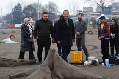 جشنواره مجسمه‌های شنی در ساحل منطقه آزاد انزلی برگزار شد