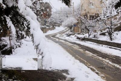 ببینید/ آغاز بارش شدید برف در دهستان چوبر شفت