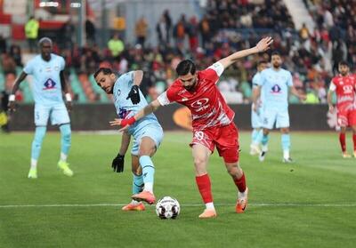 استفاده پرسپولیس از هدیه گل‌محمدی؛ سرخ‌ها به تراکتور و سپاهان نزدیک شدند +جدول لیگ