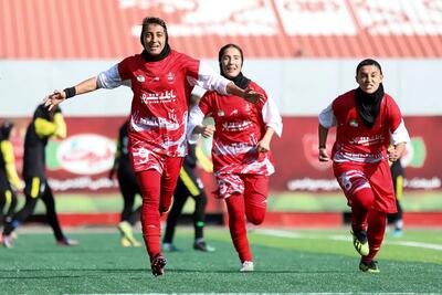 پرسپولیس قهرمان لیگ دسته اول فوتبال زنان شد - پارس فوتبال