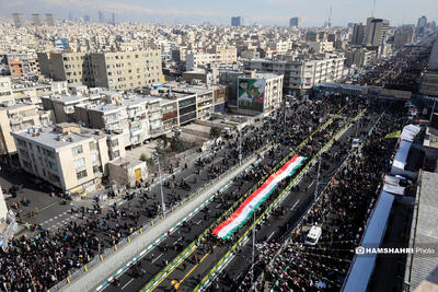 از برنامه های جذاب تا ترددرایگان با اتوبوس و تاکسی در ۲۲ بهمن