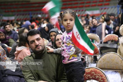 طنین انداز شدن صدای الله اکبر در شهر مرزی مهران