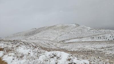 بارش برف در روستای پری استان زنجان