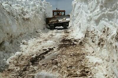 برف و کولاک مسیر ۲۱۰ روستای استان مازندران را مسدود کرد