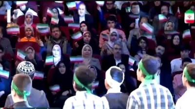 همخوانی فرزندان ایران به مناسبت پیروزی انقلاب ایران + فیلم