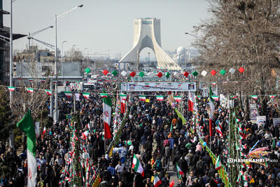 آغاز محدودیت‌های ترافیکی راهپیمایی ۲۲بهمن در تهران | جزئیات ممنوعیت تردد در پایتخت