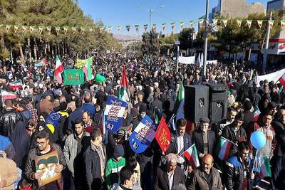 فیلم| آغاز راهپیمایی ۲۲ بهمن در اراک