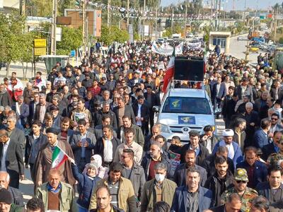 تجلی حضور مرزنشینان قصرشیرین در راهپیمایی ۲۲ بهمن