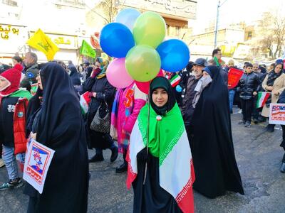 حضوری گرم در بهمن سرد؛ جشن پرشور ۴۶ سالگی انقلاب در آذربایجان غربی