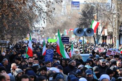 قدردانی نماینده ولی فقیه در استان و استاندار اردبیل از حضور مردم در راهپیمایی ۲۲ بهمن