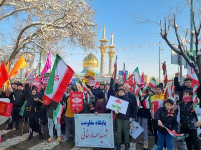 سرمای منفی ۱۵ درجه هم حریف نشد، حضور گرمابخش مردمان دیار الوند در چهل و ششمین جشن انقلاب