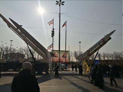 تصاویر | نمایش بخشی از توان دفاعی ایران در راهپیمایی ۲۲ بهمن