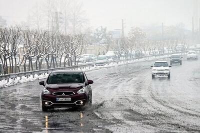 ببینید | وضعیت عجیب و یخبندان در جاده اصفهان به تهران