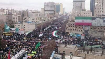 برگزاری راهپیمایی ۲۲ بهمن از ساعتی دیگر در سراسر کشور/ مسیرهای راهپیمایی ۲۲ بهمن در تهران+ عکس و فیلم