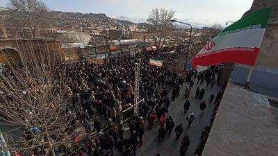 خلق حماسه حضور با شور و اشتیاق نوجوانان کردستانی در راهپیمایی ۲۲ بهمن