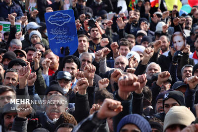 حماسه حضور فریدنی‌ها در جشن چهل ‌و شش سالگی انقلاب