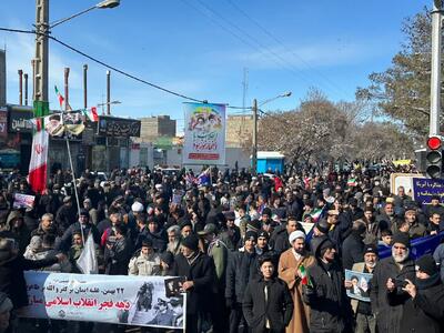 اقتدار و شکوه در راهپیمایی ۲۲ بهمن در چناران