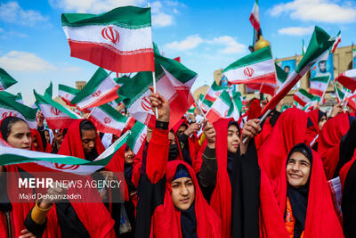 راهپیمایی ۲۲ بهمن در یزد