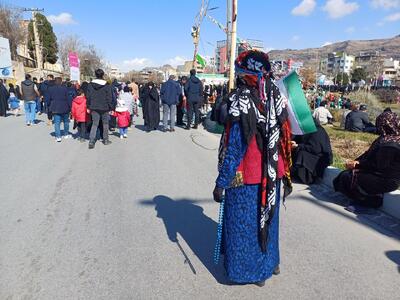 جشن خانوادگی انقلاب