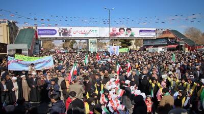 انقلاب اسلامی، ایران را از وابستگی‌ها نجات داد