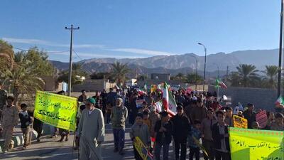 مراسم زاهپیمایی ۲۲ بهمن در روستای گنخک شیخی دشتی + فیلم