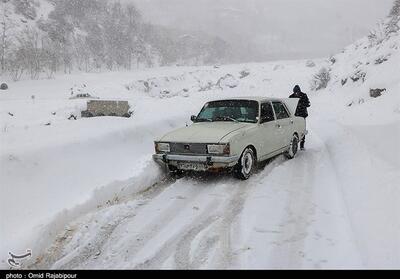 ورود سامانه بارشی به لرستان/کولاک برف در محورهای کوهستانی - تسنیم