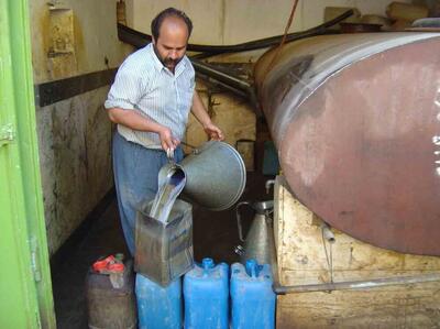 ارسال و ذخیره‌سازی بیش از ۹۰ درصد از سهمیه نفت سفید در روستاهای کردستان